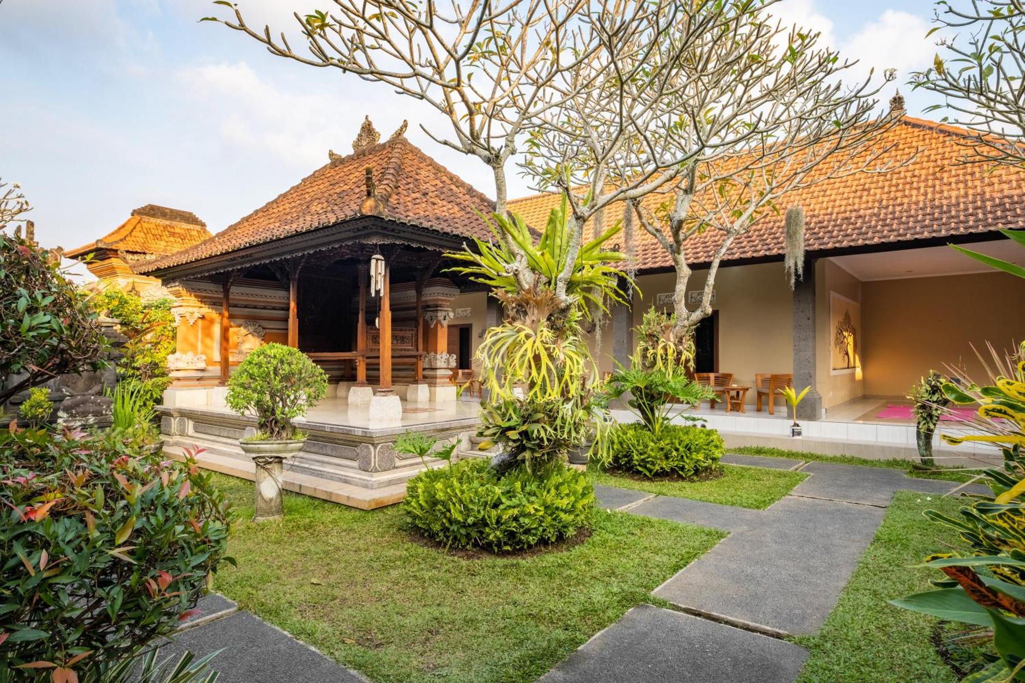 Rahayu Guest House Ubud Exterior photo