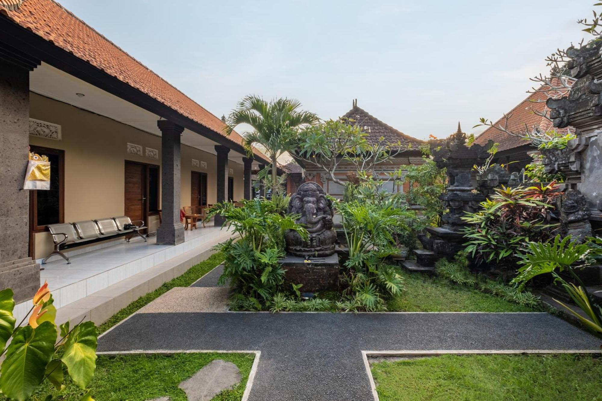 Rahayu Guest House Ubud Exterior photo